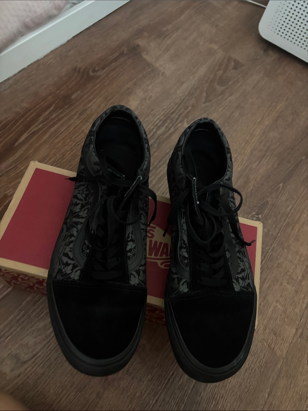 Vans Men's Black Patterned Low-Top Sneakers